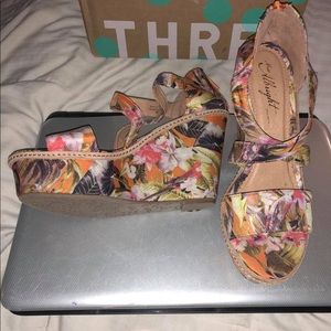 Miss Albright wedges